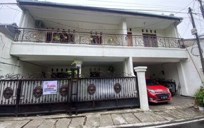 Dijual Rumah Baru 3 Lantai di Kayu Putih